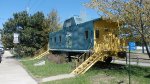 GN x27 Caboose in a Nice Sunny day